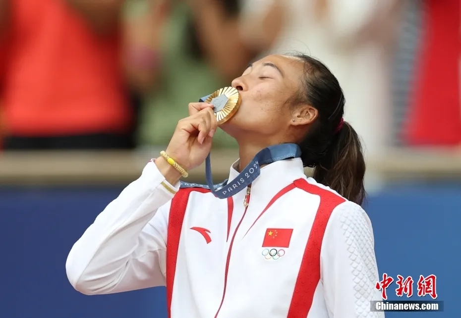 创造历史前夜，郑钦文反复观看刘翔奥运夺冠瞬