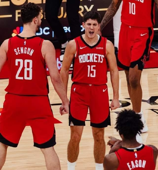 火箭背靠背双杀东部劲旅 七大利好助季后赛席位