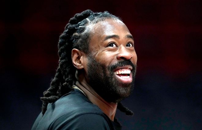 NBA老将退役潮：詹姆斯续写传奇，格林乐福等告