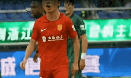 李镇全停赛引发争议 中足联处罚程序引热议